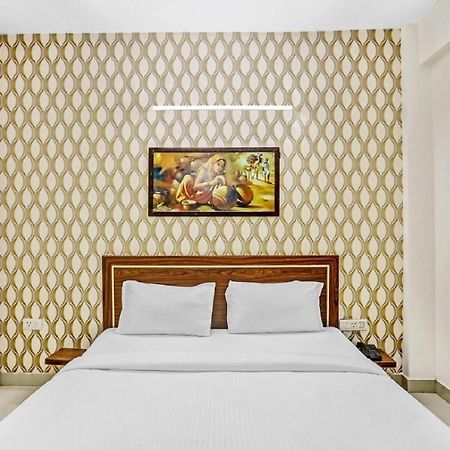 Hotel Noida Continental At Noida City Center Eksteriør bilde