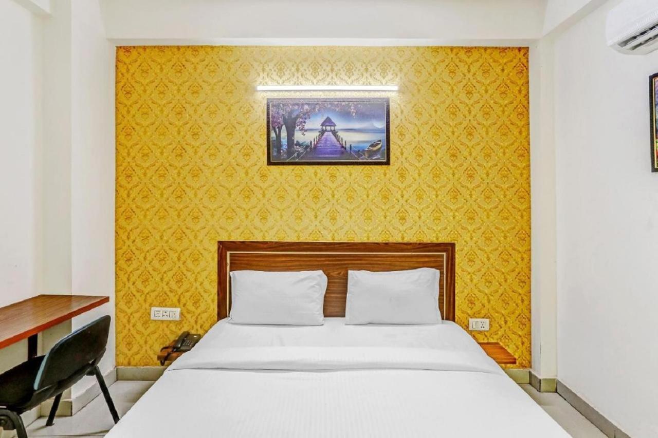 Hotel Noida Continental At Noida City Center Eksteriør bilde