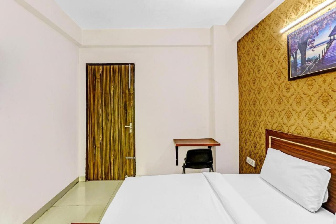 Hotel Noida Continental At Noida City Center Eksteriør bilde