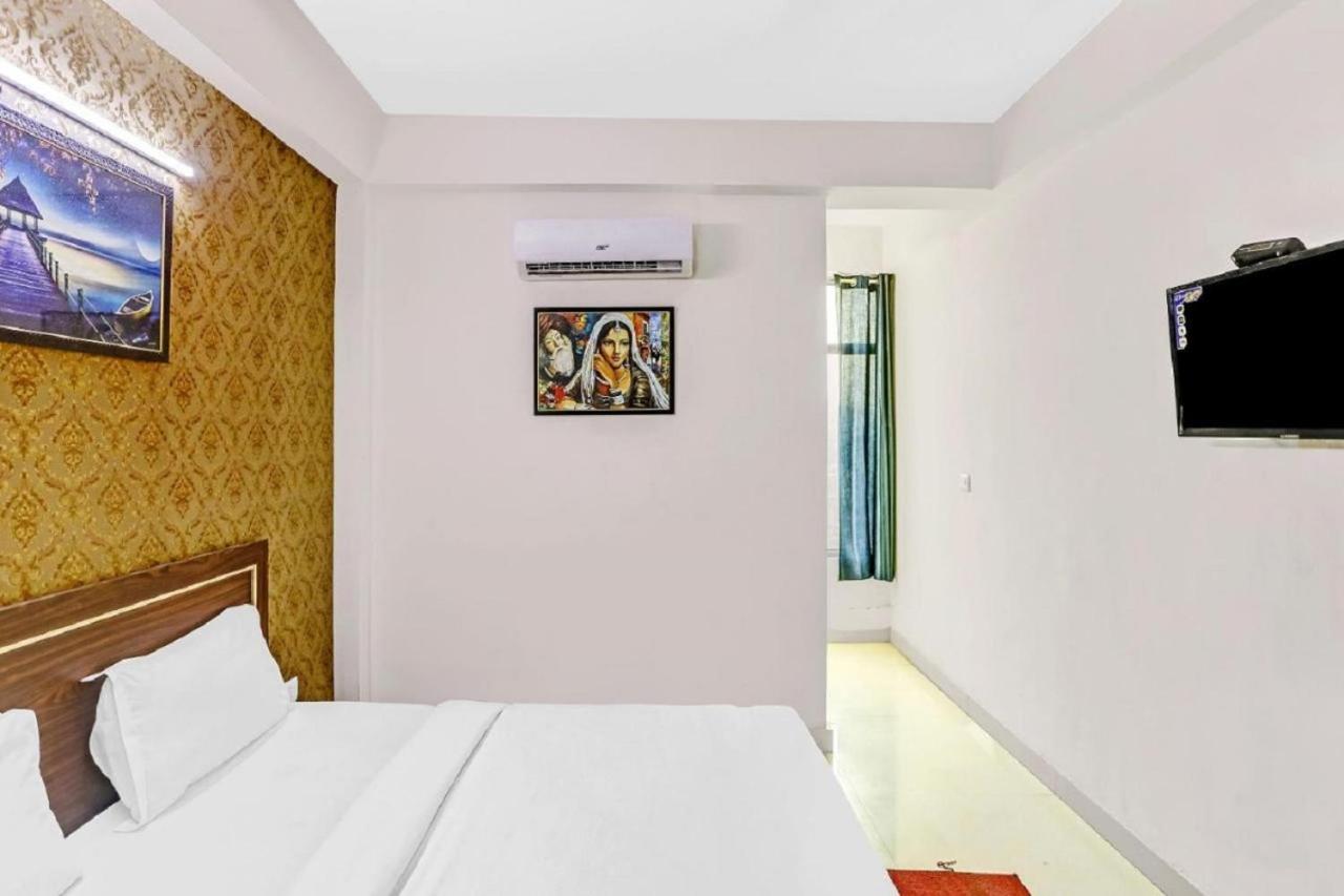 Hotel Noida Continental At Noida City Center Eksteriør bilde